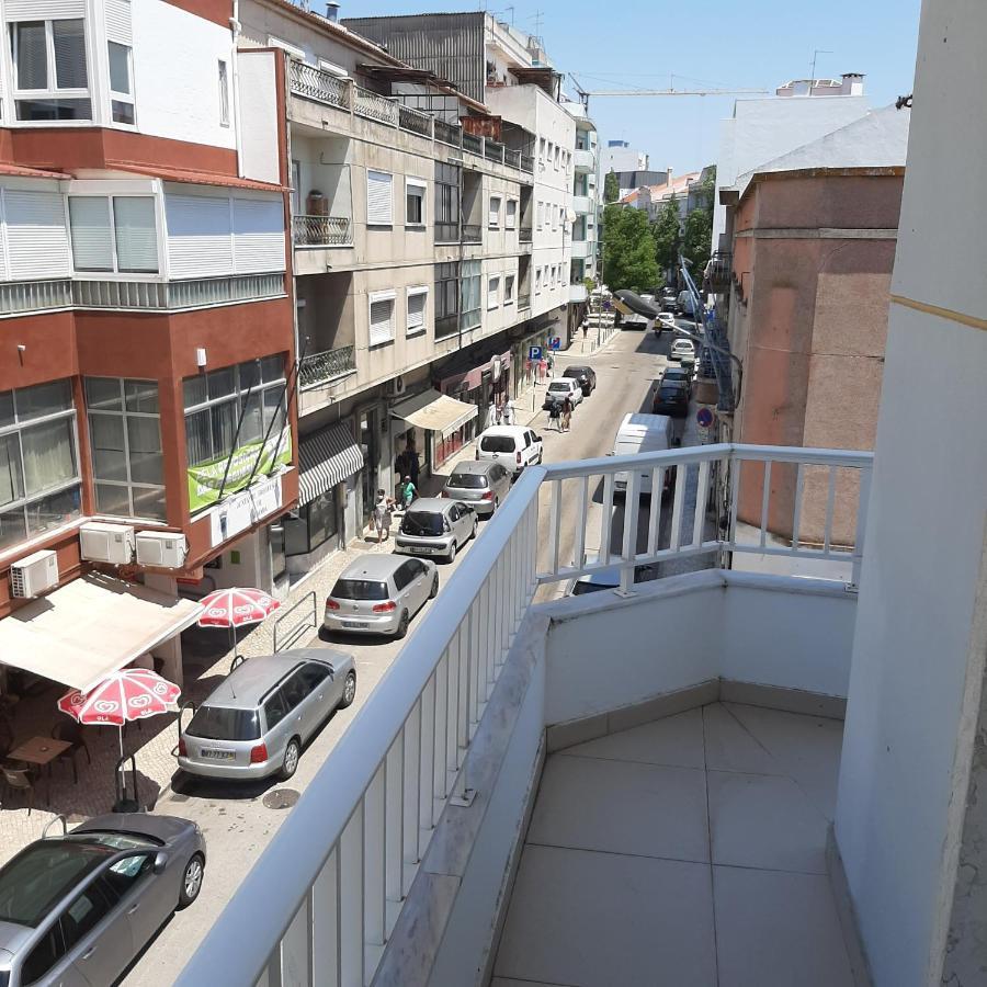 Almada Cristo Rei Apartment Bagian luar foto